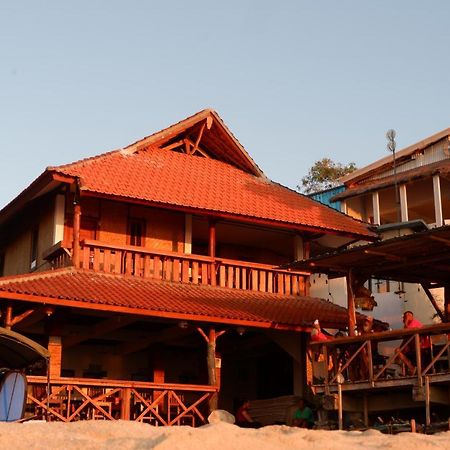 Santai Warung Bali Hotel Jimbaran Kültér fotó